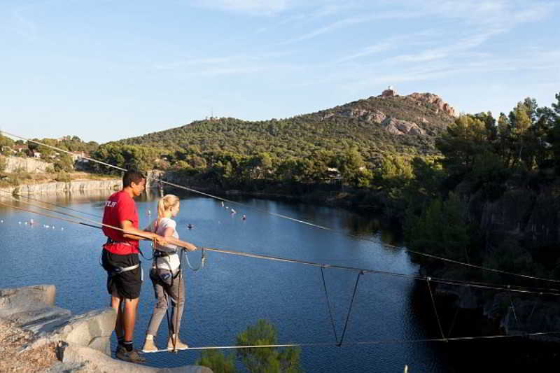 Hotel De L'Esterel Pierre & Vacances Saint-Raphaël Екстериор снимка